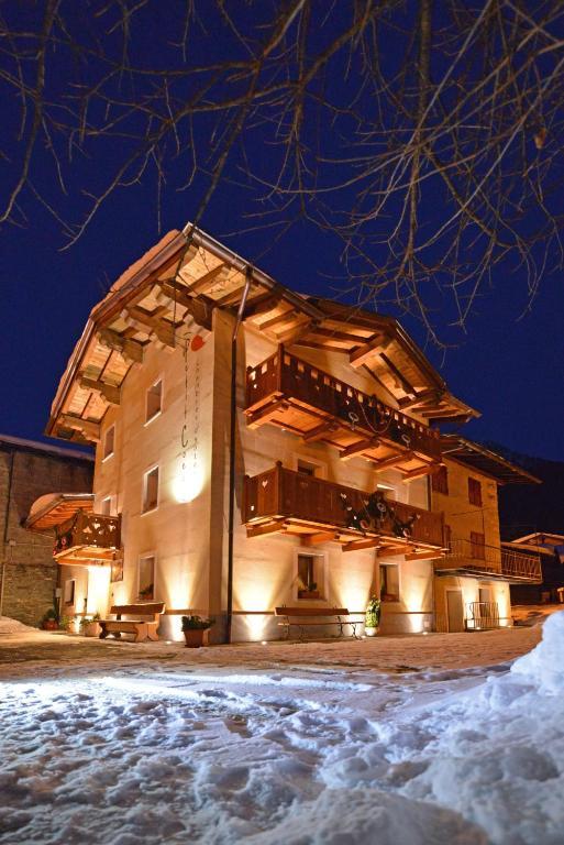 Affittacamere Petit Coeur Champoluc Exterior foto